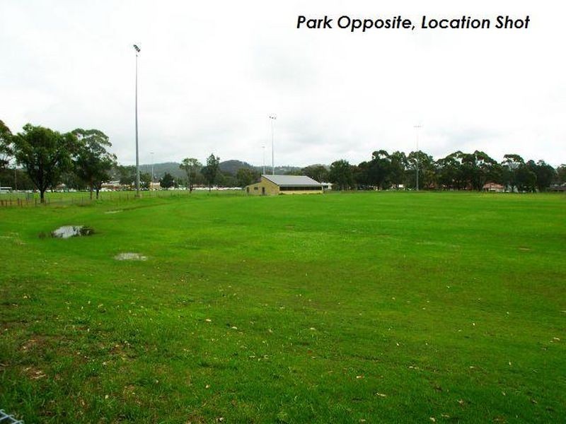 10 Erina Avenue, Woy Woy NSW 2256