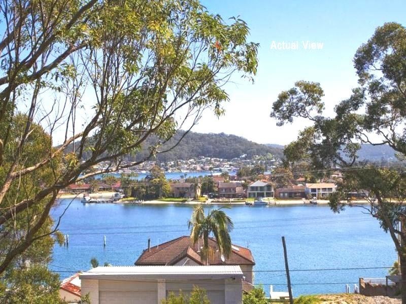 62 Yugari Crescent, Daleys Point NSW 2257