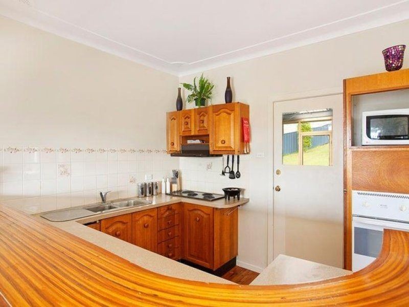 6 Empire Bay Drive, Daleys Point NSW 2257