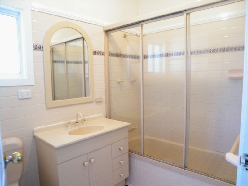 6 Empire Bay Drive, Daleys Point NSW 2257