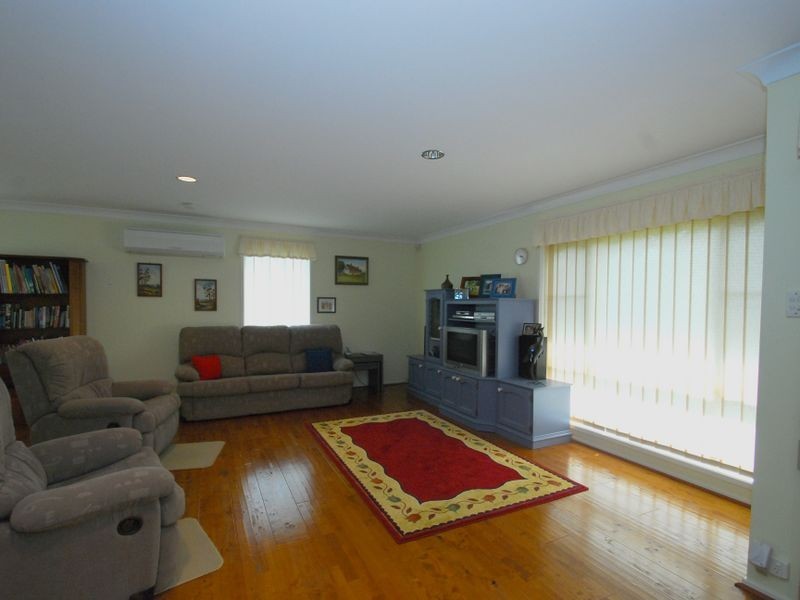 504 Orange Grove Road, Woy Woy NSW 2256