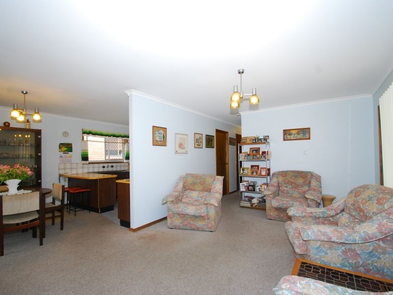73 Hobart Avenue, Umina Beach NSW 2257