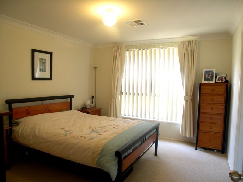 60 Gallipoli Ave, Woy Woy NSW 2256