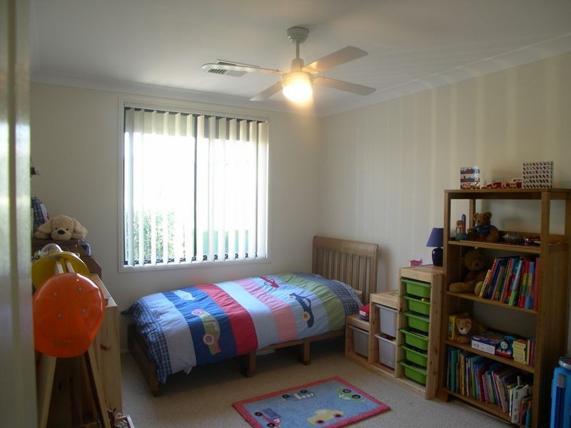 60 Gallipoli Ave, Woy Woy NSW 2256