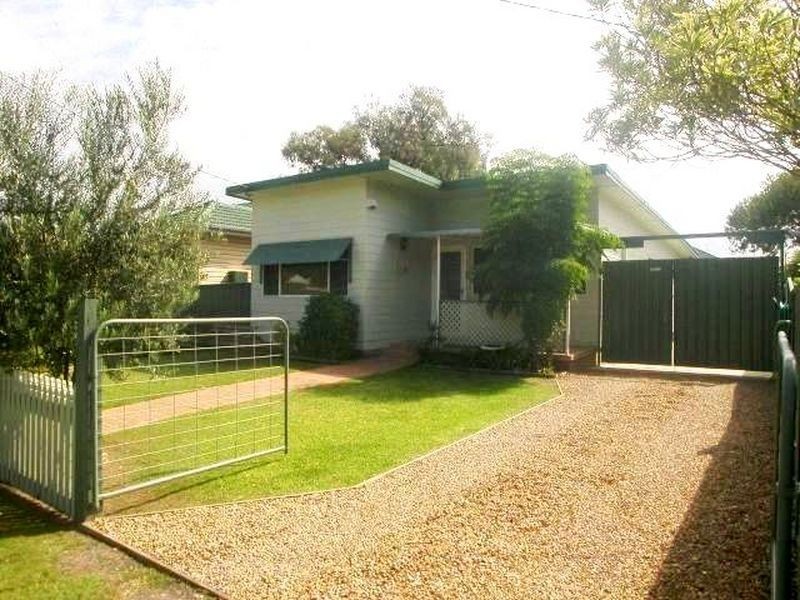 85 Albion Street, Umina Beach NSW 2257