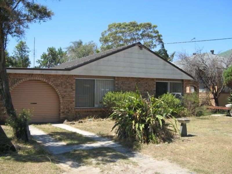 3 Inkerman Ave, Woy Woy NSW 2256