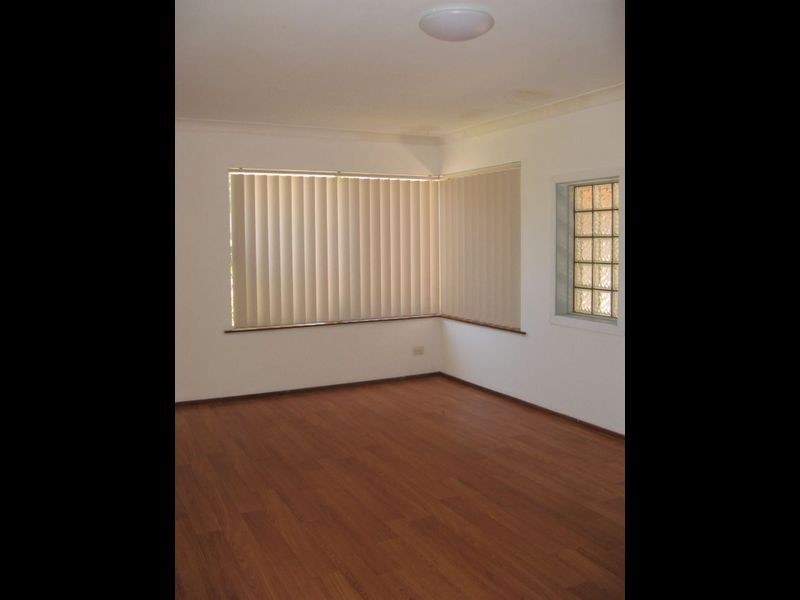 3 Inkerman Ave, Woy Woy NSW 2256