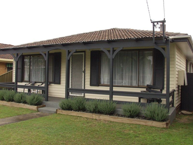 38 Watkin Ave, Woy Woy NSW 2256
