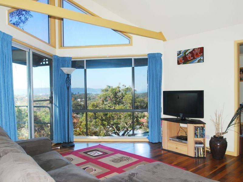 39 Greenhaven Dr, Umina Beach NSW 2257