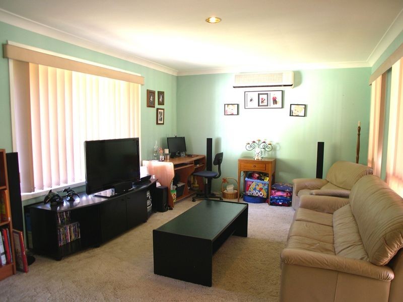 4 Peta Close, Umina Beach NSW 2257