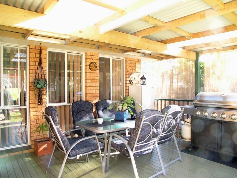 4 Peta Close, Umina Beach NSW 2257