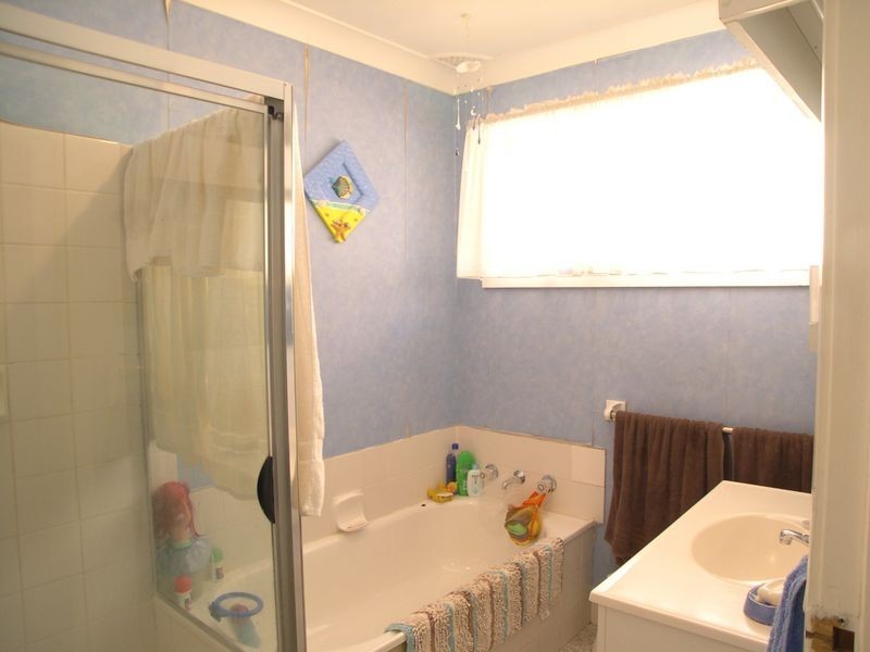 4 Peta Close, Umina Beach NSW 2257