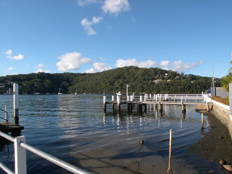 136 Booker Bay Rd, Booker Bay NSW 2257