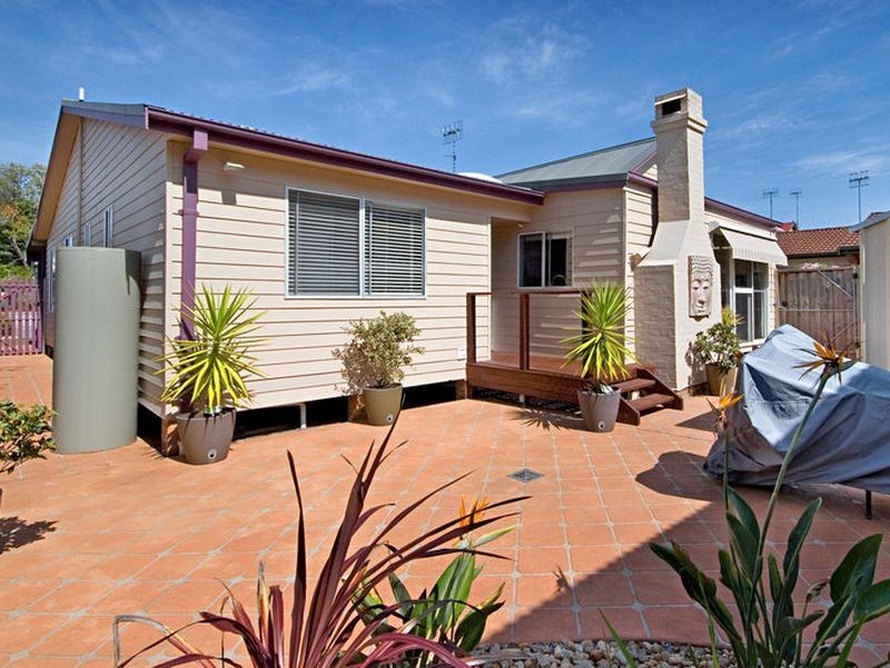 11 Alpha Rd, Woy Woy NSW 2256