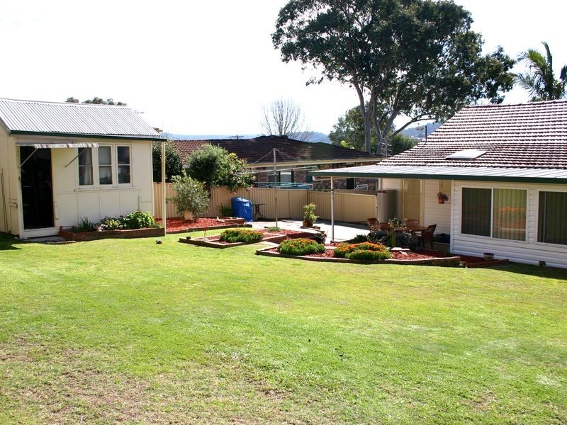 30 Orana St, Green Point NSW 2251