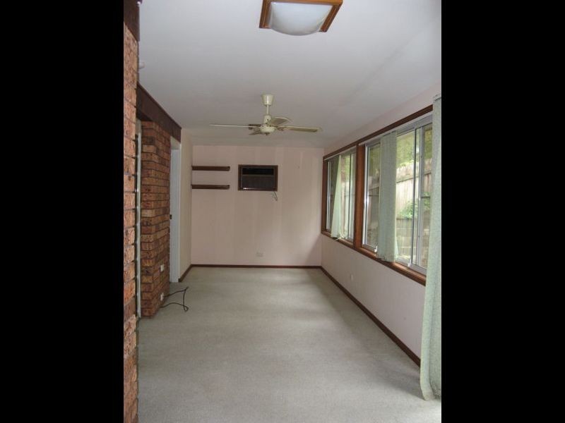 77 Greenhaven Dr, Umina Beach NSW 2257