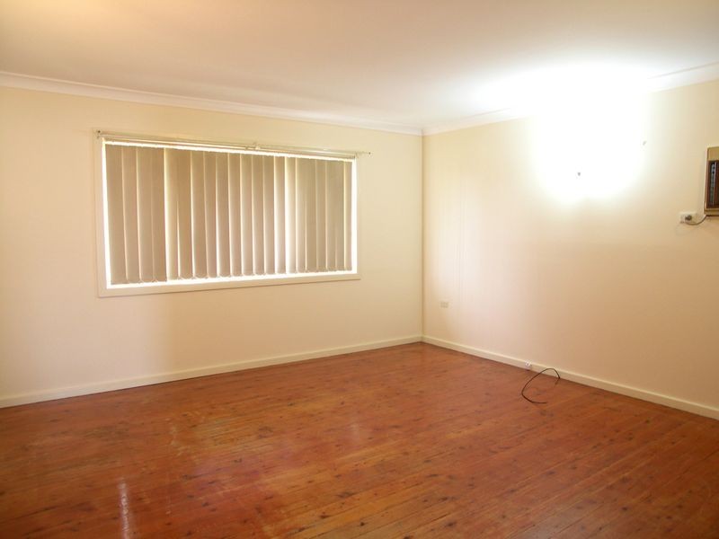 16 Barrenjoey Rd, Ettalong Beach NSW 2257