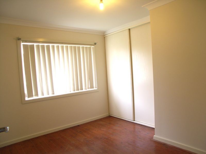 16 Barrenjoey Rd, Ettalong Beach NSW 2257