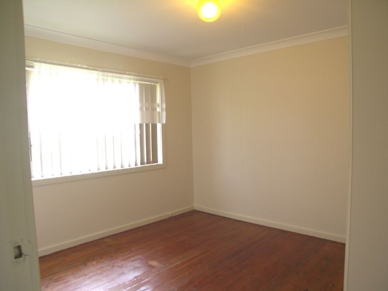 16 Barrenjoey Rd, Ettalong Beach NSW 2257