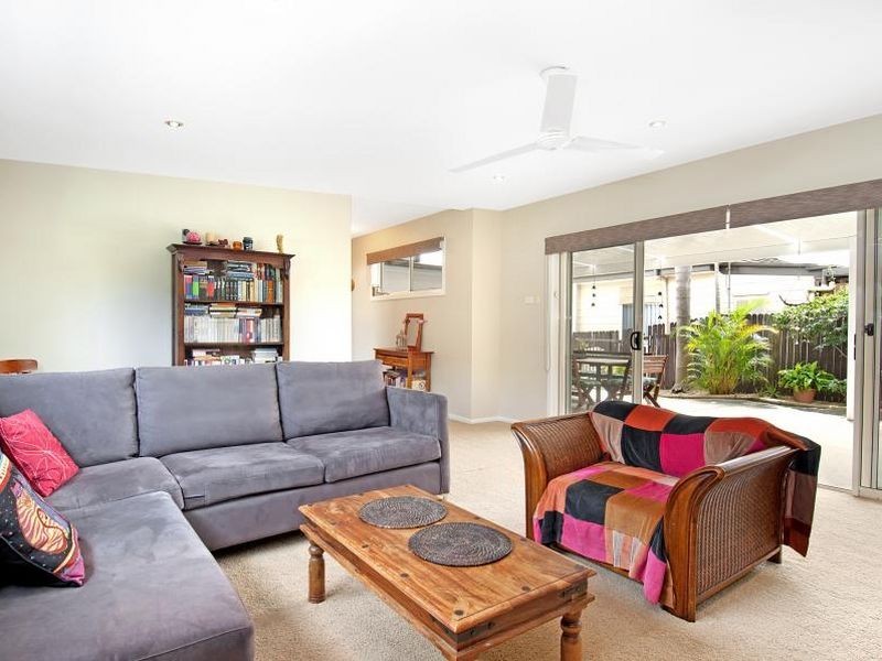 18 Cogra Rd, Woy Woy NSW 2256