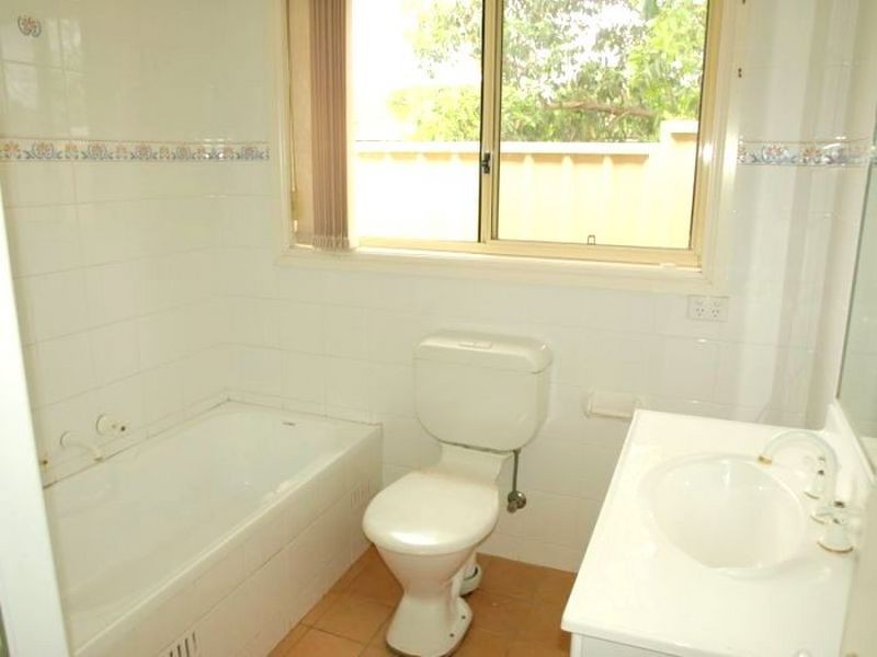 3/27 Waratah St, Woy Woy NSW 2256
