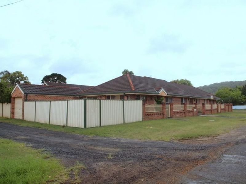 1&2/77 Trafalgar Ave, Woy Woy NSW 2256