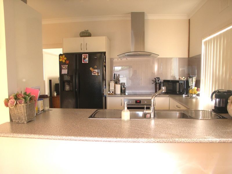 5 Inkerman Ave, Woy Woy NSW 2256