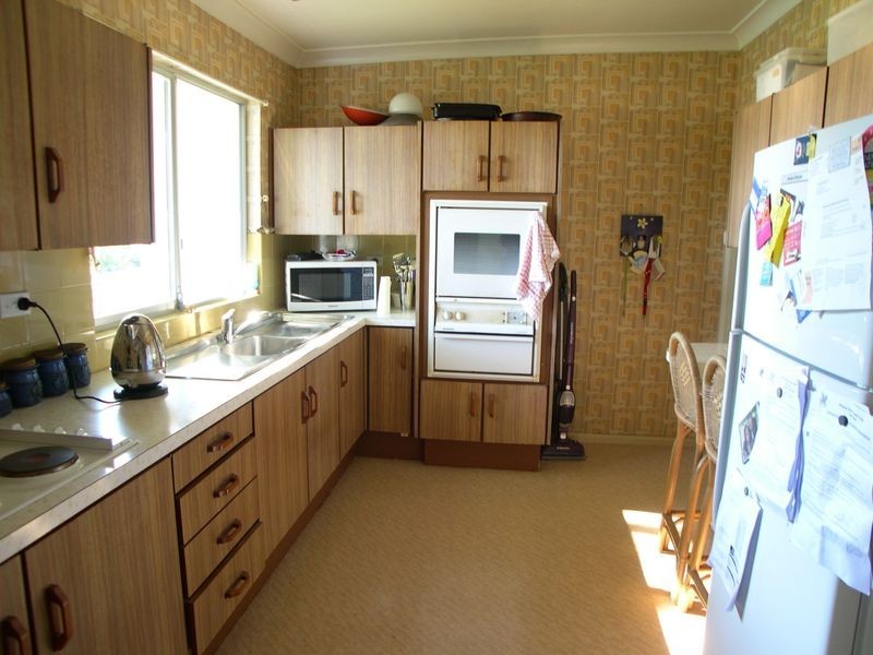 39 Osborne Ave, Umina Beach NSW 2257