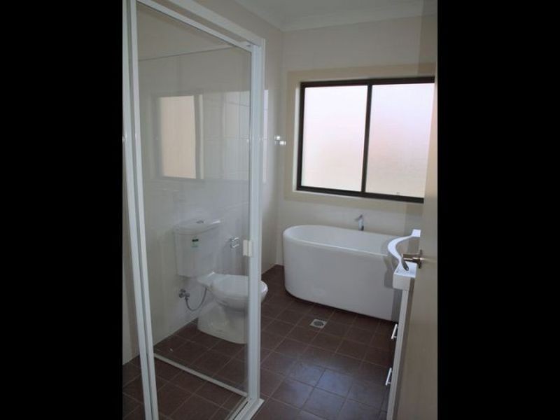 2/163 Booker Bay Rd, Booker Bay NSW 2257