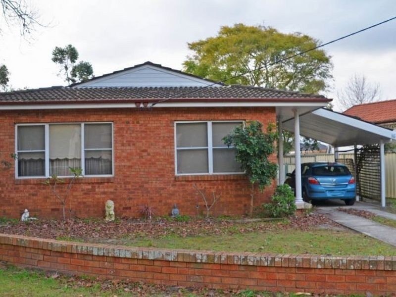 16 Melba Rd, Woy Woy NSW 2256