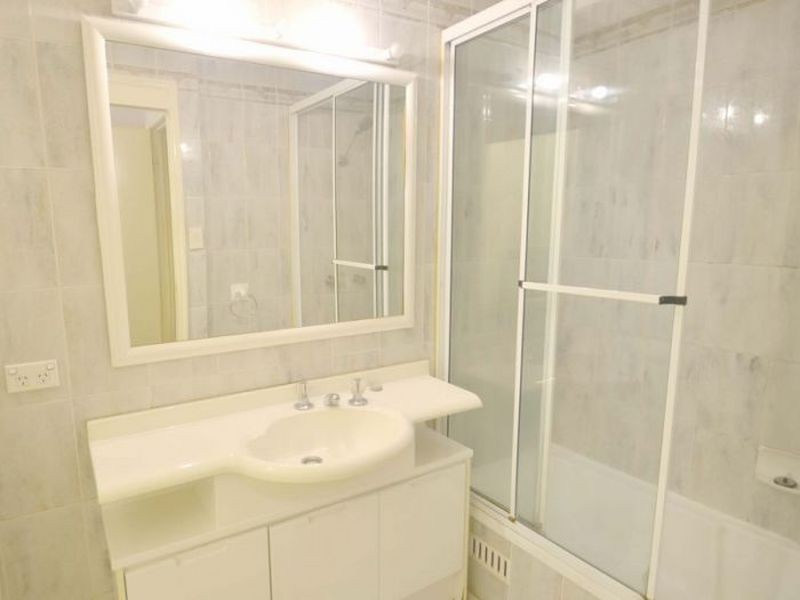 2/4 Bowden Road, Woy Woy NSW 2256