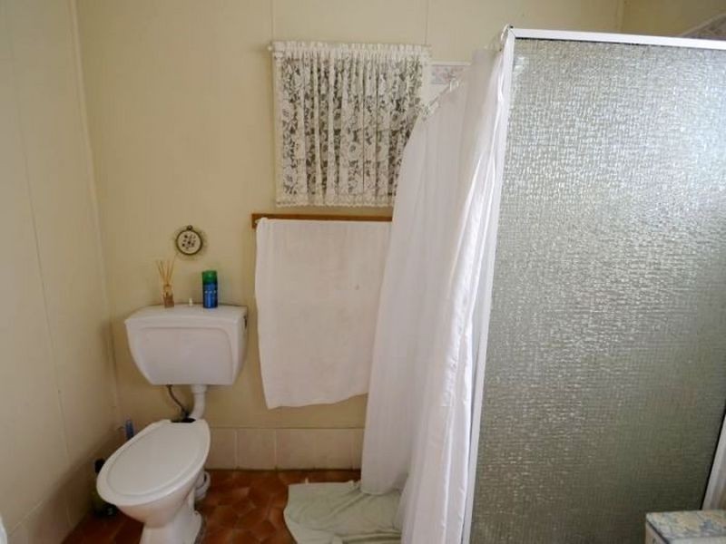 5 Carrington Ave, Woy Woy NSW 2256