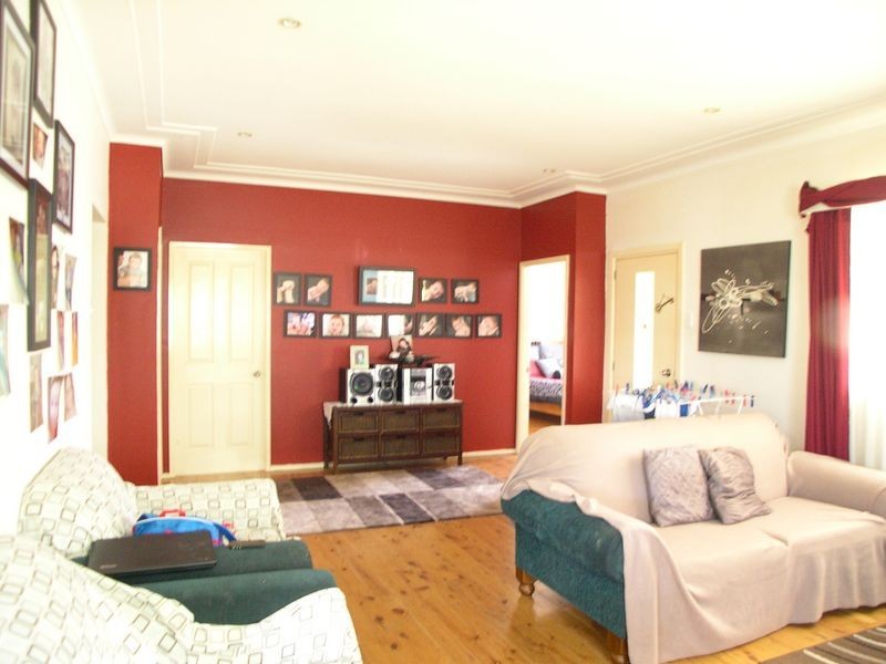 20 Warrigal St, Blackwall NSW 2256