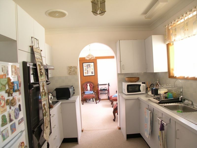 2/130 Australia Ave, Umina Beach NSW 2257