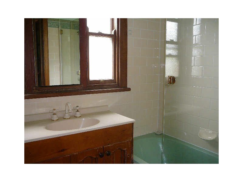 84 Nelson St, Umina Beach NSW 2257