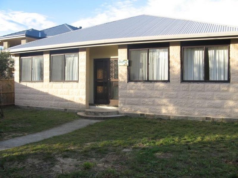 54 South Street, Umina Beach NSW 2257