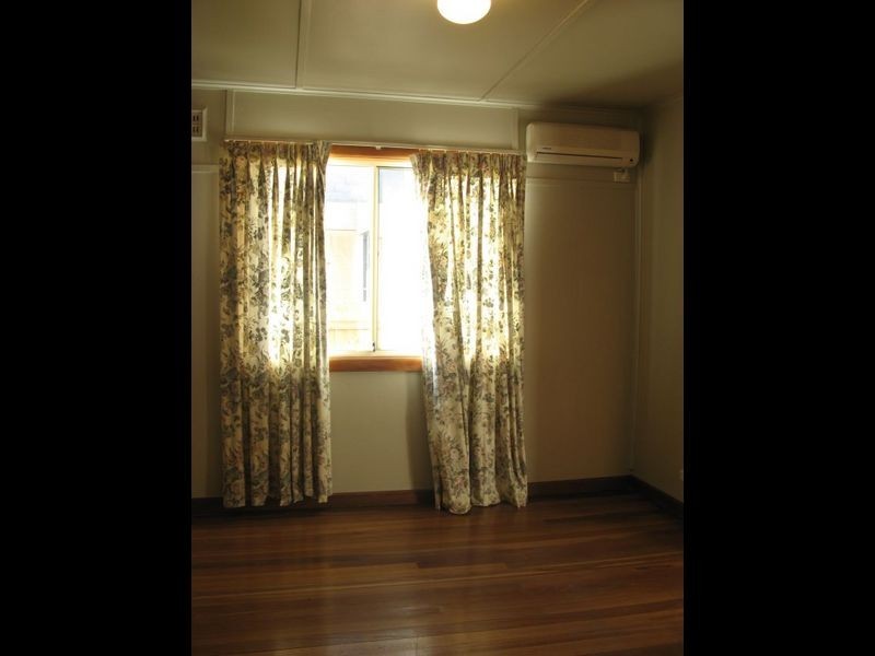 54 South Street, Umina Beach NSW 2257