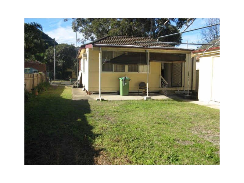 19 Collareen St, Ettalong Beach NSW 2257