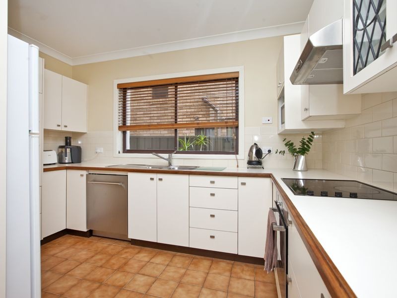 11 Cowlishaw Street, Redhead NSW 2290