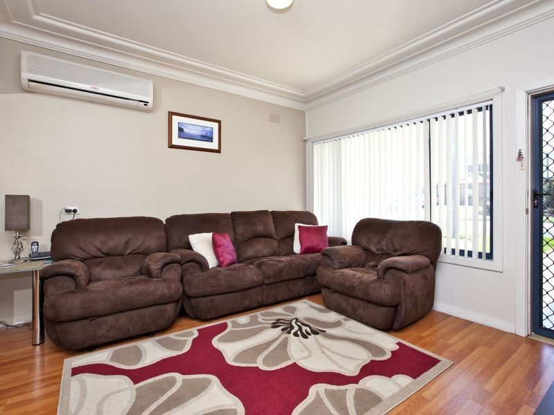 58 Cowlishaw Street, Redhead NSW 2290