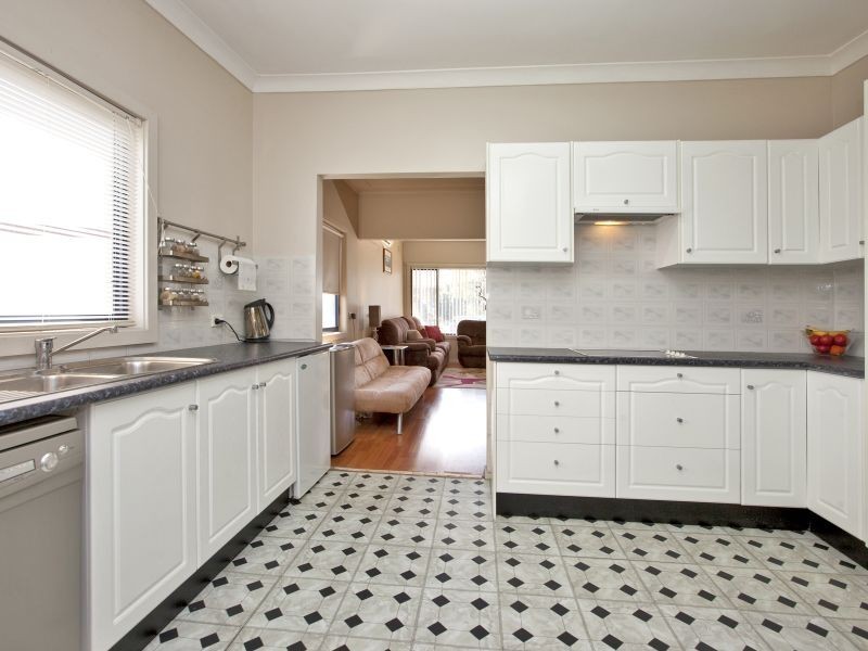 58 Cowlishaw Street, Redhead NSW 2290