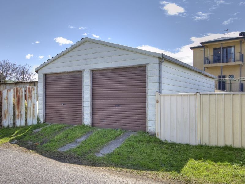58 Cowlishaw Street, Redhead NSW 2290