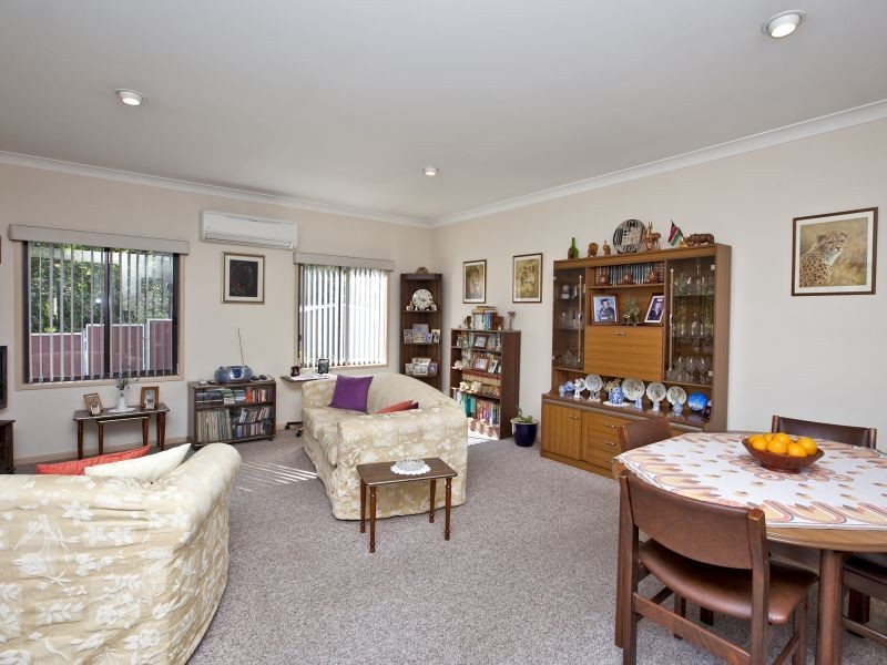 4 Conrad Avenue, Charlestown NSW 2290