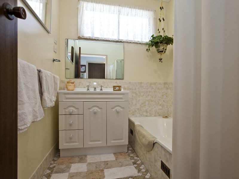 4 Conrad Avenue, Charlestown NSW 2290