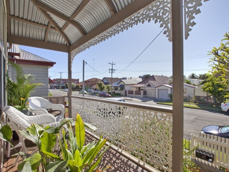 6 Steel Street, Hamilton NSW 2303