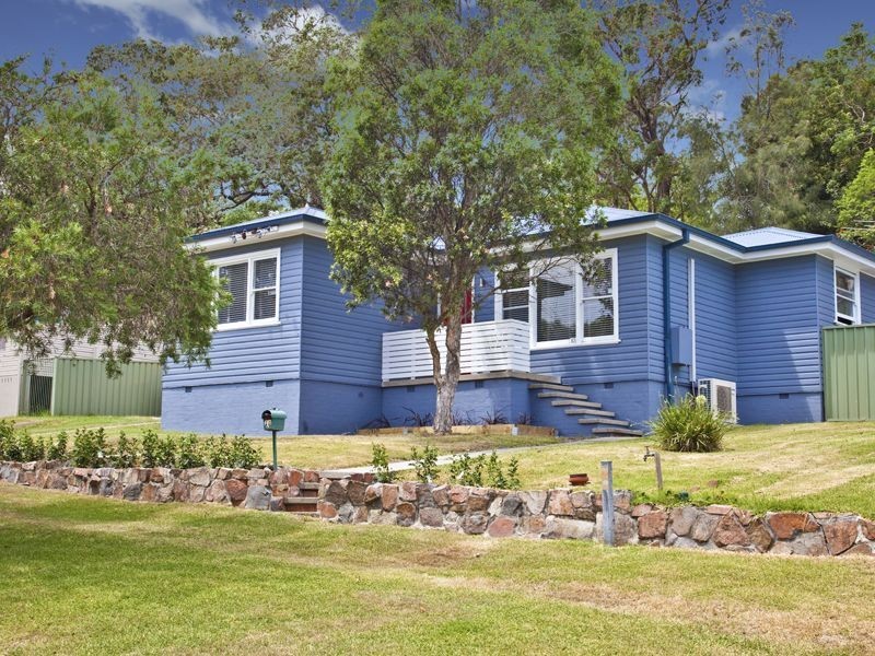 10 Charles Street, Tingira Heights NSW 2290