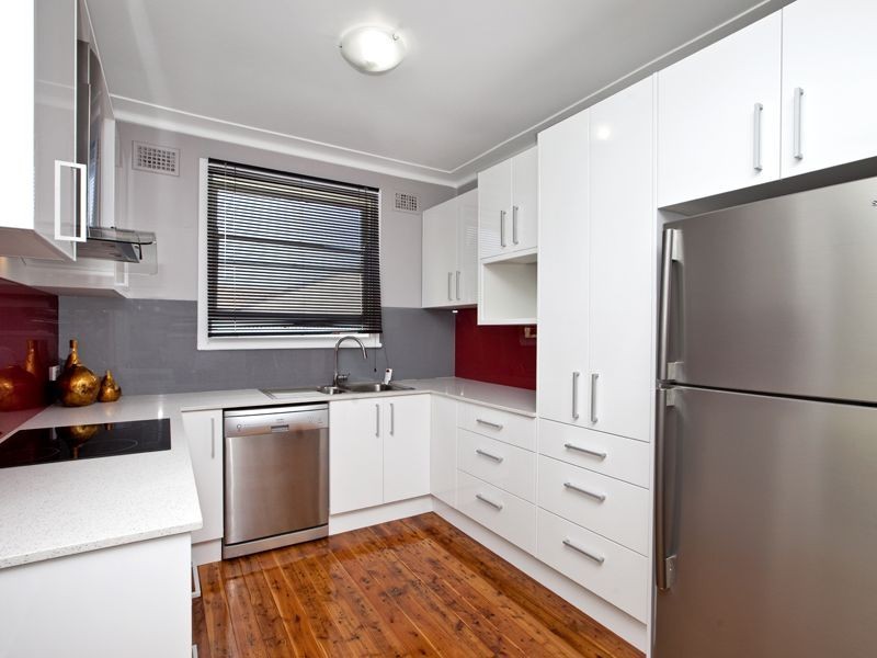 10 Charles Street, Tingira Heights NSW 2290