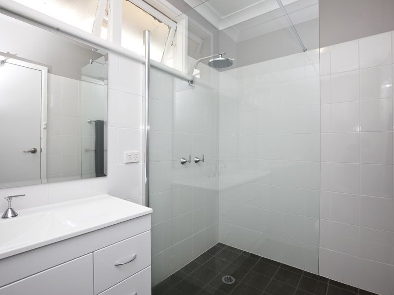 10 Charles Street, Tingira Heights NSW 2290