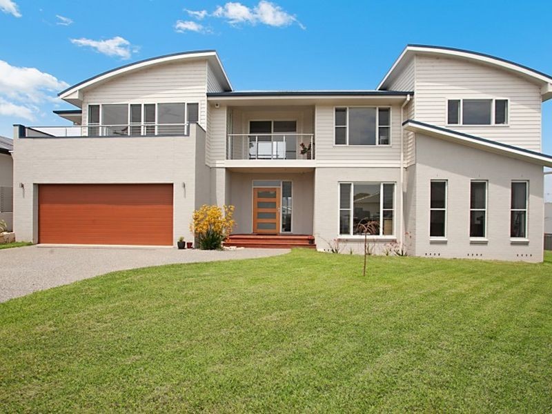 2 Ocean Street, Dudley NSW 2290