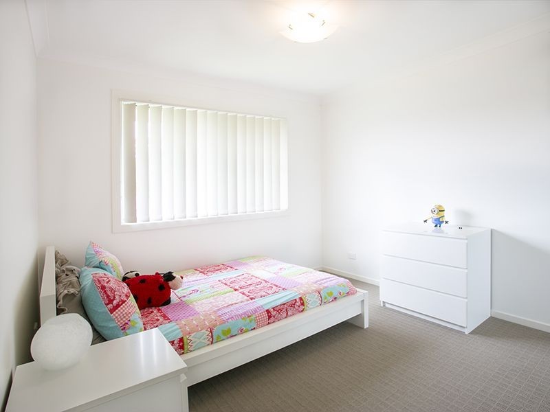 15 Raleigh Street, Cameron Park NSW 2285